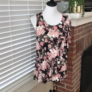 Flowy sleeveless top with ruffle detail